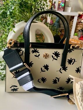 NWT TORY BURCH BLAKE PRINTED MINI TOTE SCATTER DAISY CROSSBODY BAG